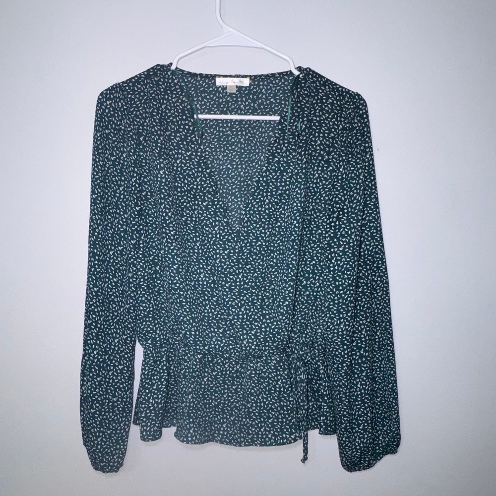 Nine Britton Women's Teal V-Neck Blouse w/ White Speckle Print & Gathered Waist